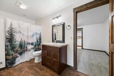 Bath - 20689 Bower Ln, Proctor, MT 59929 photo 5 of 5