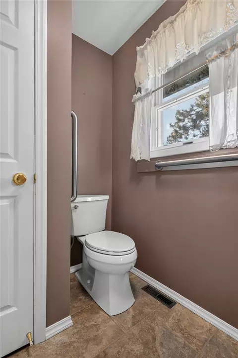 Bath - 67 Pine Ridge Cir, Clancy, MT 59634 photo 3 of 5