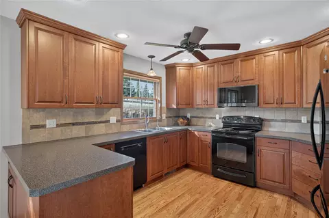 Kitchen - 67 Pine Ridge Cir, Clancy, MT 59634 photo 3 of 6