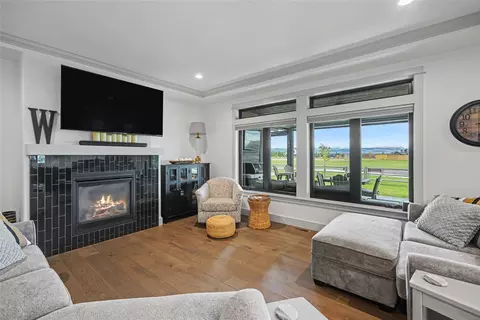 Living - 87 Mare Ln, Bozeman, MT 59718 photo 3 of 3