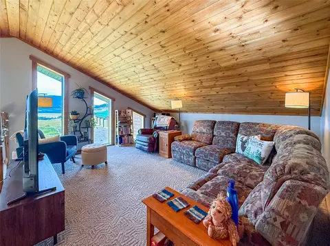 Living - 5833 Us Highway 89, Belt, MT 59412 photo 5 of 7