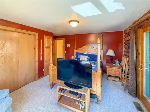 Bedroom - 5833 Us Highway 89, Belt, MT 59412 photo 3 of 5