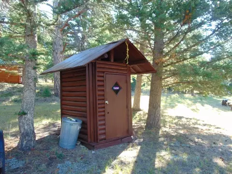 Bath - 8872 Elk Trail Loop, Lincoln, MT 59639 photo 1 of 6