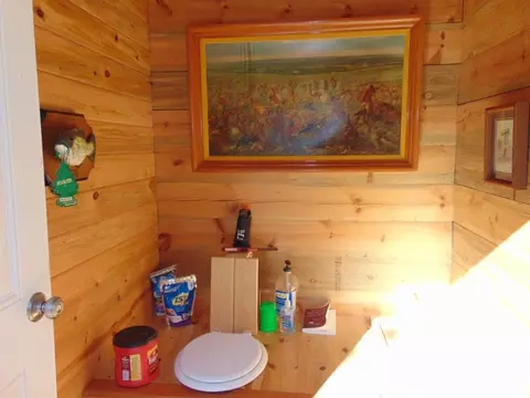 Bath - 8872 Elk Trail Loop, Lincoln, MT 59639 photo 5 of 6