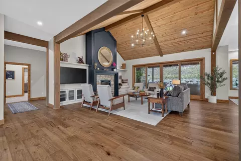 Living - 26 Eagle View Dr, Clancy, MT 59634 photo 2 of 13