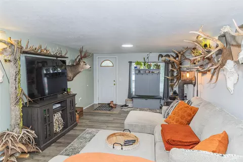 Living - 61 Evergreen St, Libby, MT 59923 photo 3 of 3