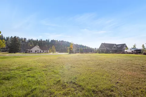 Exterior - 1427 Lake Pointe Dr, Bigfork, MT 59911 photo 6 of 9