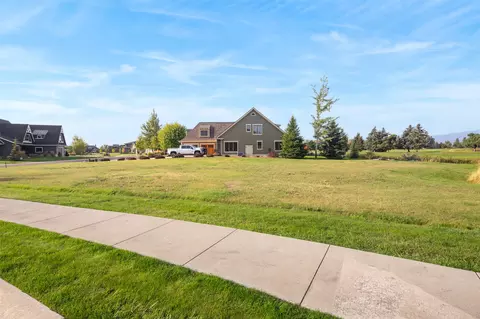 Exterior - 1427 Lake Pointe Dr, Bigfork, MT 59911 photo 7 of 9