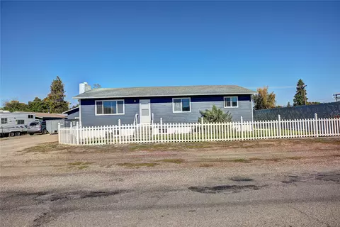 301 7th Ave E, Polson, MT 59860