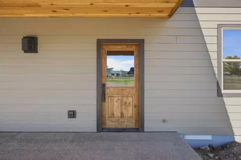Exterior - 206 Lore Ln, Hamilton, MT 59840 photo 10 of 16