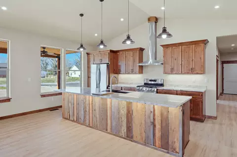 Kitchen - 206 Lore Ln, Hamilton, MT 59840 photo 1 of 8