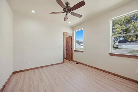 Bedroom - 206 Lore Ln, Hamilton, MT 59840 photo 4 of 5