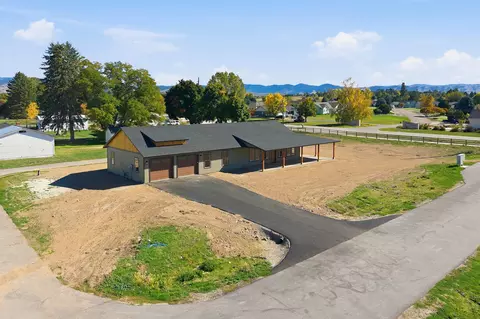 206 Lore Ln, Hamilton, MT 59840