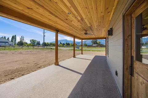 Exterior - 206 Lore Ln, Hamilton, MT 59840 photo 11 of 16