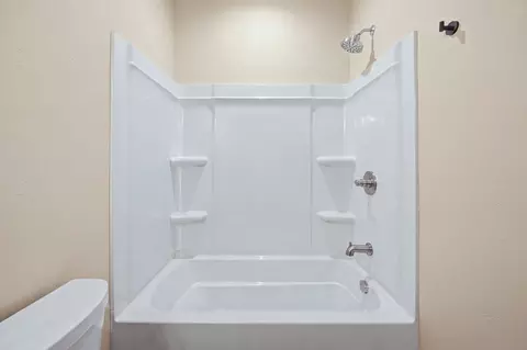Bath - 206 Lore Ln, Hamilton, MT 59840 photo 6 of 6
