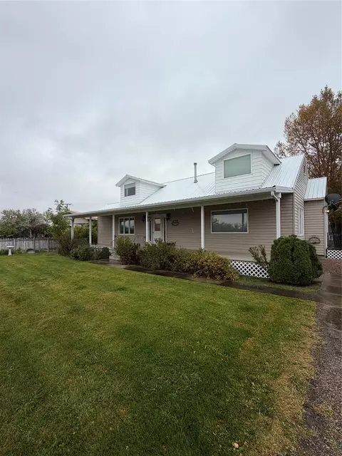 Exterior - 105 Broadway St, Augusta, MT 59410 photo 5 of 29