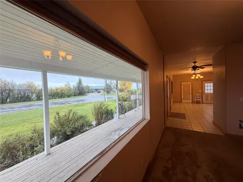 Entry Way - 105 Broadway St, Augusta, MT 59410 photo 4 of 10