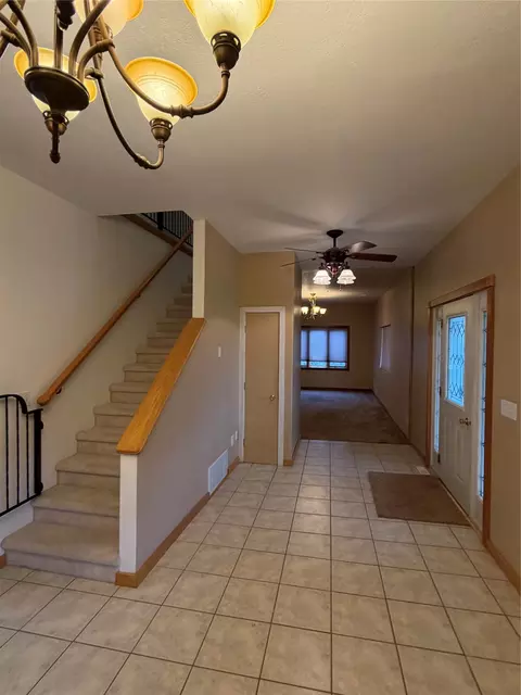 Entry Way - 105 Broadway St, Augusta, MT 59410 photo 2 of 10