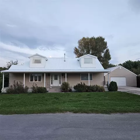 Exterior - 105 Broadway St, Augusta, MT 59410 photo 4 of 29