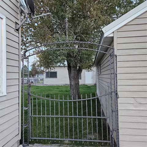 Exterior - 105 Broadway St, Augusta, MT 59410 photo 10 of 29