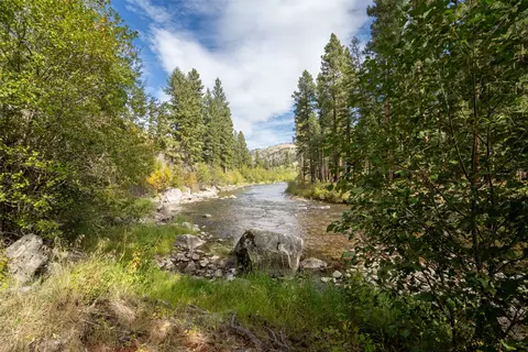 5855 Serenity Ln, Conner, MT 59827