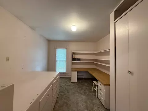Bedroom - 509 S 3rd St, Hamilton, MT 59840 photo 9 of 10