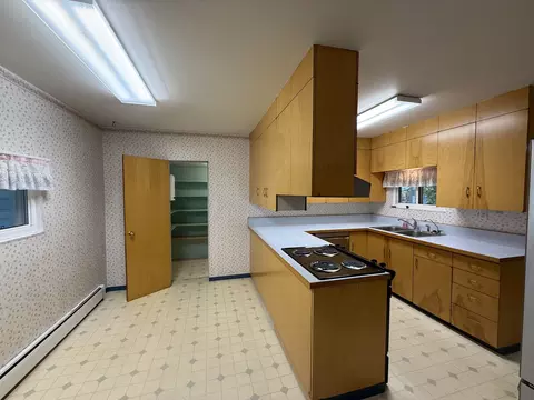 Kitchen - 509 S 3rd St, Hamilton, MT 59840 photo 1 of 7