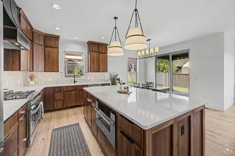 Kitchen - 2754 Lone Chief Loop, Helena, MT 59601 photo 5 of 7