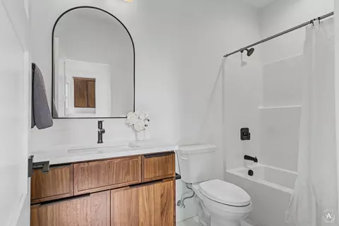Bath - 2754 Lone Chief Loop, Helena, MT 59601 photo 5 of 6