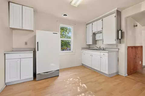 Kitchen - 111 Daytona Loop, Milltown, MT 59851 photo 2 of 3