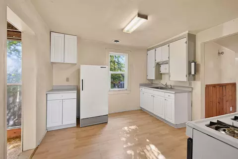 Kitchen - 111 Daytona Loop, Milltown, MT 59851 photo 1 of 3