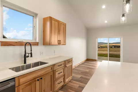 Kitchen - 14 Nez Perce Trl, Townsend, MT 59644 photo 5 of 7