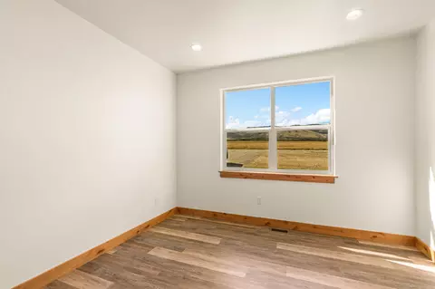 Bedroom - 14 Nez Perce Trl, Townsend, MT 59644 photo 4 of 10