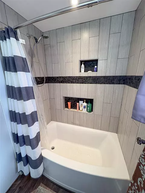 Bath - 507 Nevada Ave, Libby, MT 59923 photo 4 of 5