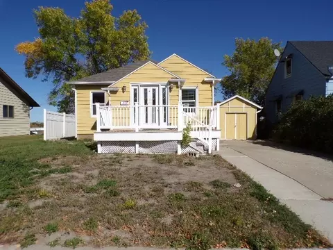 109 1st St S, Shelby, MT 59474