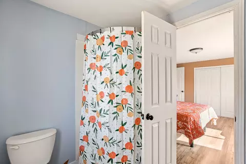 Bath - 107 4th St N, Cascade, MT 59421 photo 2 of 4