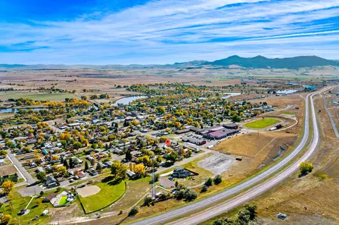 View/Area - 107 4th St N, Cascade, MT 59421 photo 1 of 2