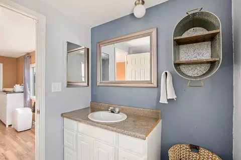 Bath - 107 4th St N, Cascade, MT 59421 photo 1 of 4