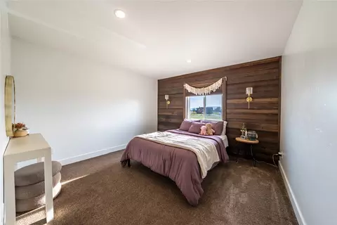 Bedroom - 135 Equestrian Ln, Kalispell, MT 59901 photo 5 of 6