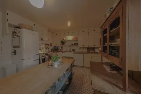 Kitchen - 426 5th Ave E, Kalispell, MT 59901 photo 2 of 5