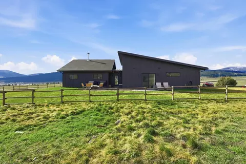 Exterior - 25567 Three Moon Dr, Elmo, MT 59915 photo 14 of 17