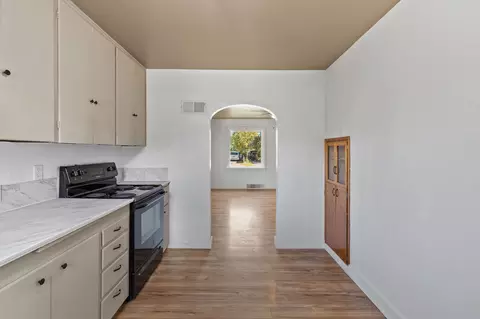 Entry Way - 1236 5th Ave E, Kalispell, MT 59901 photo 1 of 3