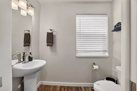 Bath - 522 Sparrow Rd, Kalispell, MT 59901 photo 2 of 7