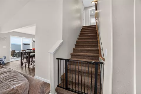 Entry Way - 522 Sparrow Rd, Kalispell, MT 59901 photo 3 of 5