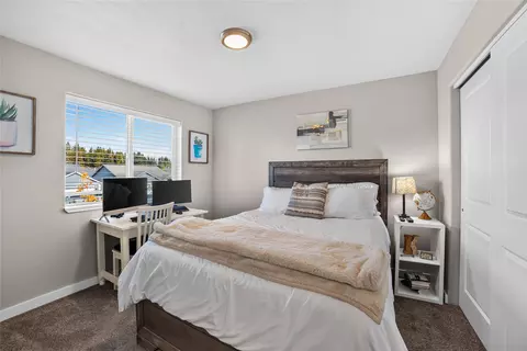 Bedroom - 522 Sparrow Rd, Kalispell, MT 59901 photo 7 of 9