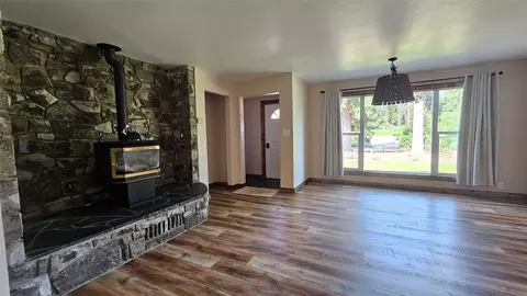 Living - 41915 Us Highway 2, Libby, MT 59923 photo 2 of 4