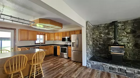 Kitchen - 41915 Us Highway 2, Libby, MT 59923 photo 2 of 2