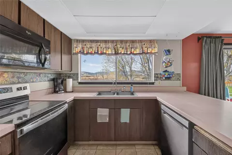 Kitchen - 39 Hubbard Ln, Boulder, MT 59632 photo 2 of 2