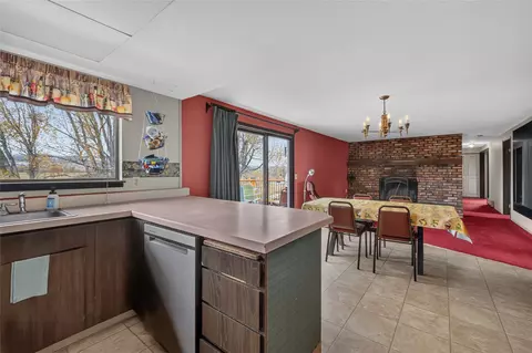 Dining - 39 Hubbard Ln, Boulder, MT 59632 photo 1 of 3