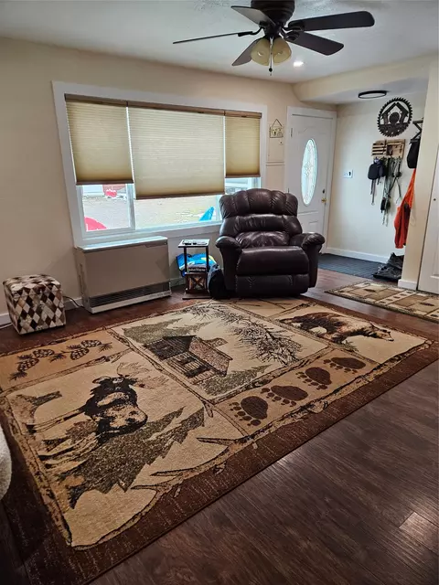 Living - 214 Ninth Ave, Lincoln, MT 59639 photo 3 of 3